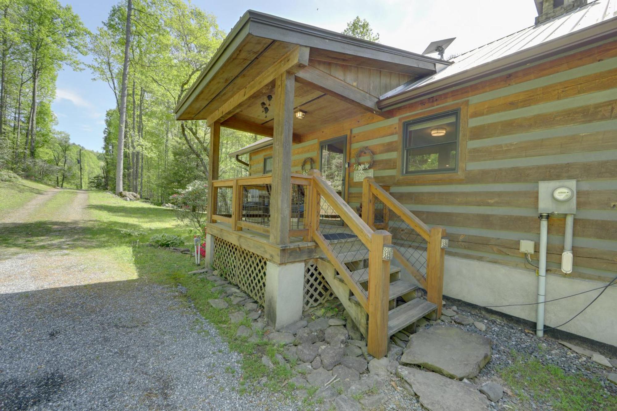 North Carolina Cabin - Hot Tub, Near Coopers Creek Bryson City Eksteriør billede