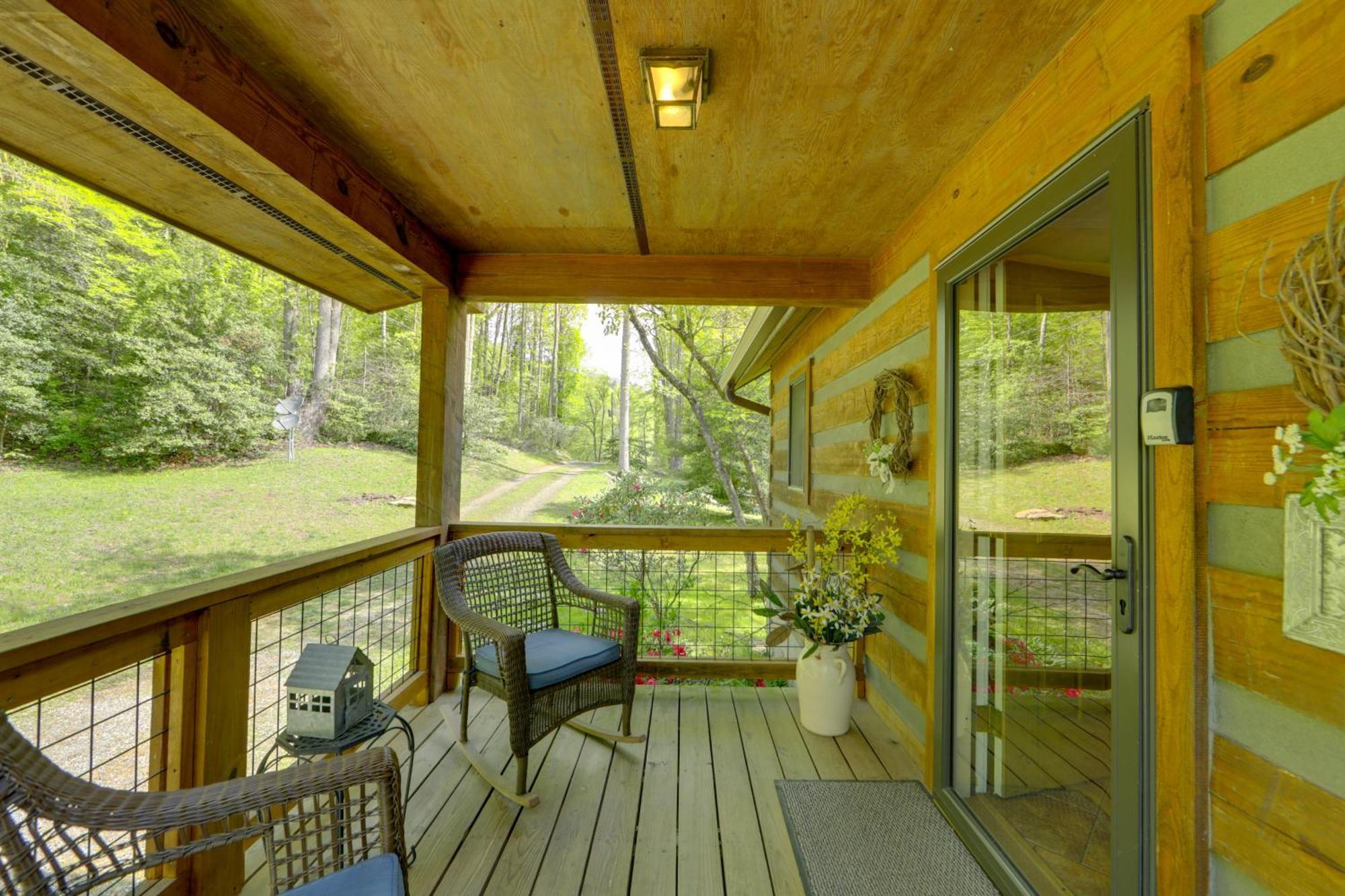 North Carolina Cabin - Hot Tub, Near Coopers Creek Bryson City Eksteriør billede