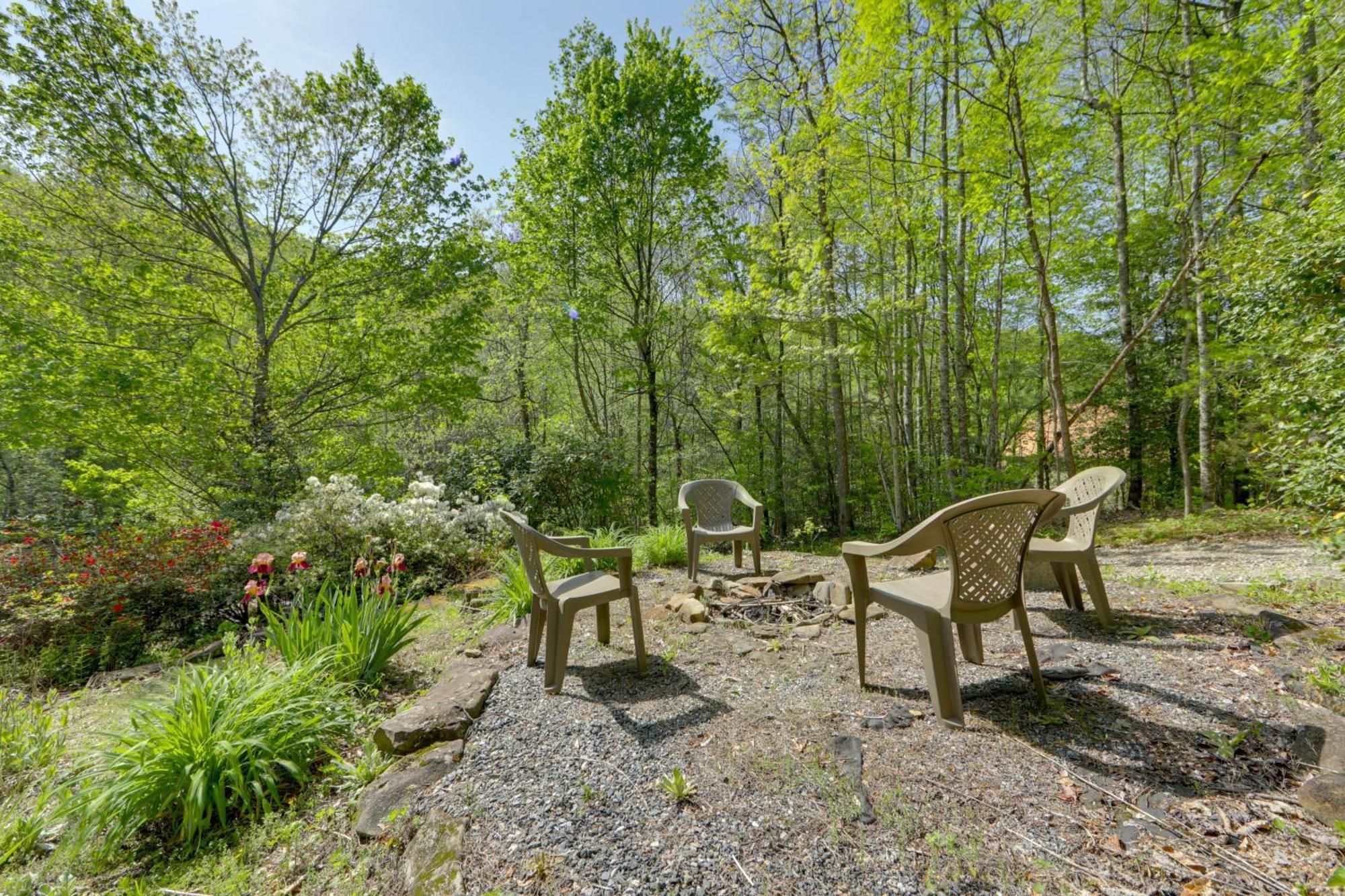 North Carolina Cabin - Hot Tub, Near Coopers Creek Bryson City Eksteriør billede
